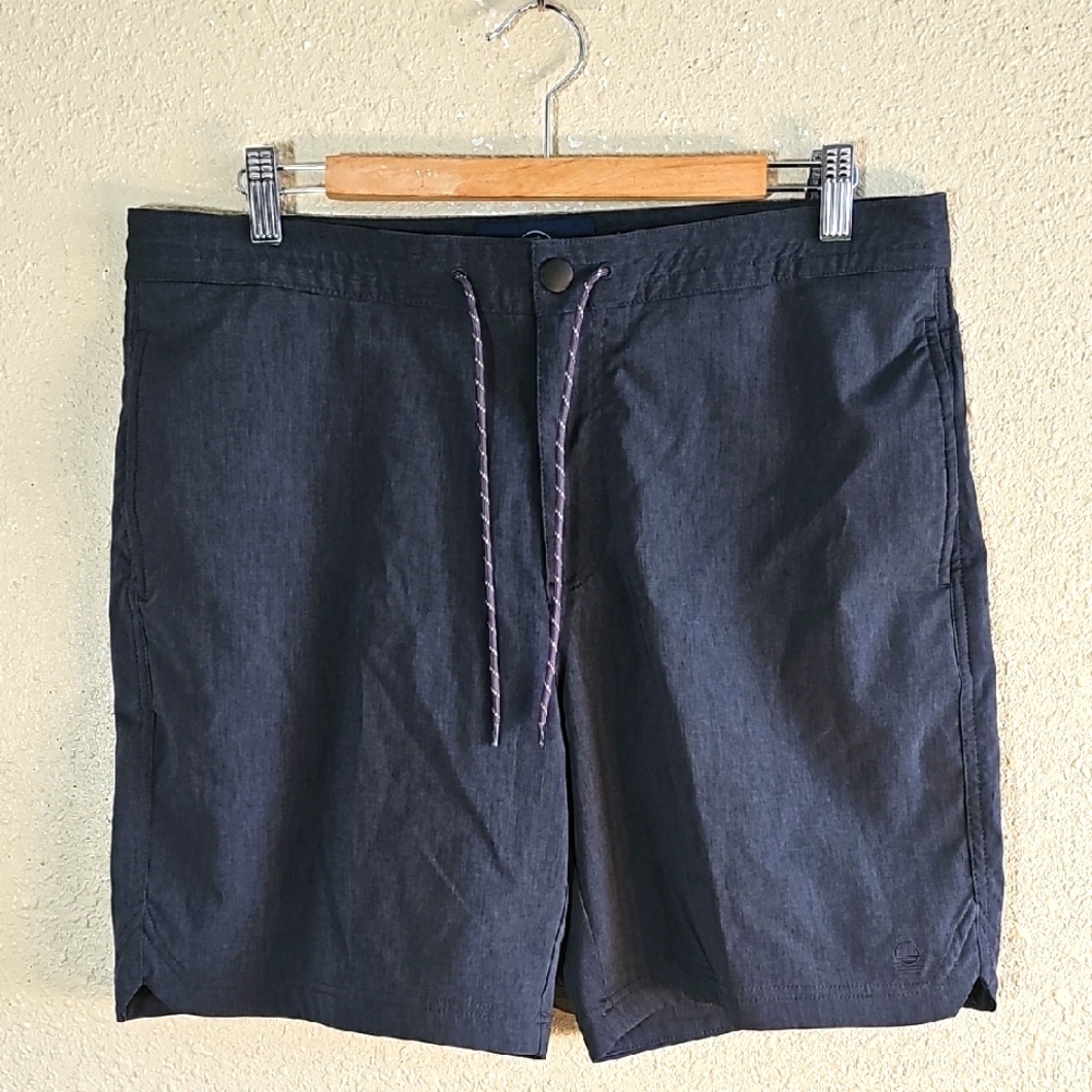 Even Tide Casual Shorts.
